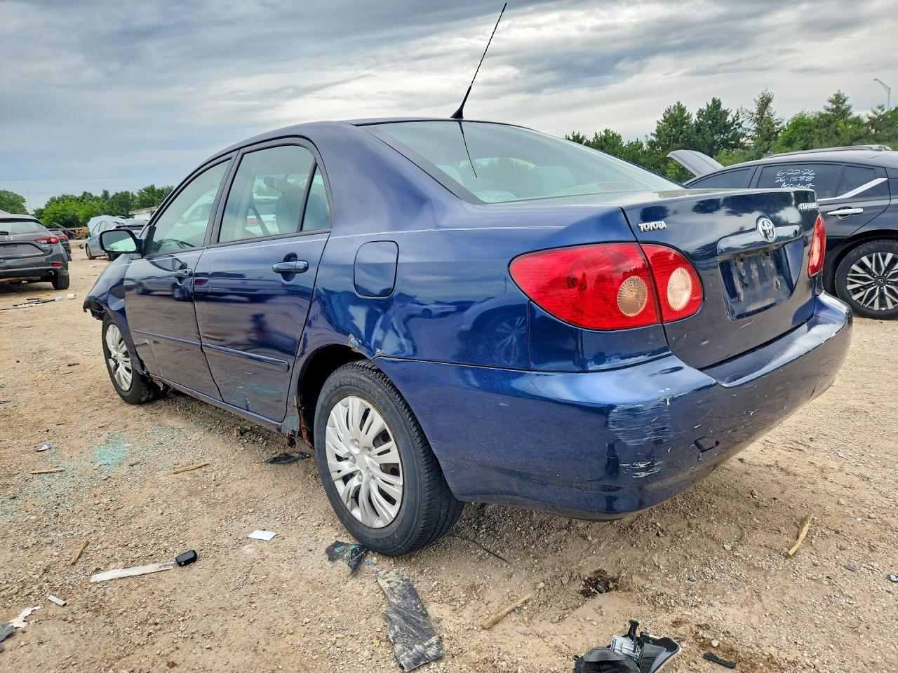 2007 Toyota Corolla Le - Image 2