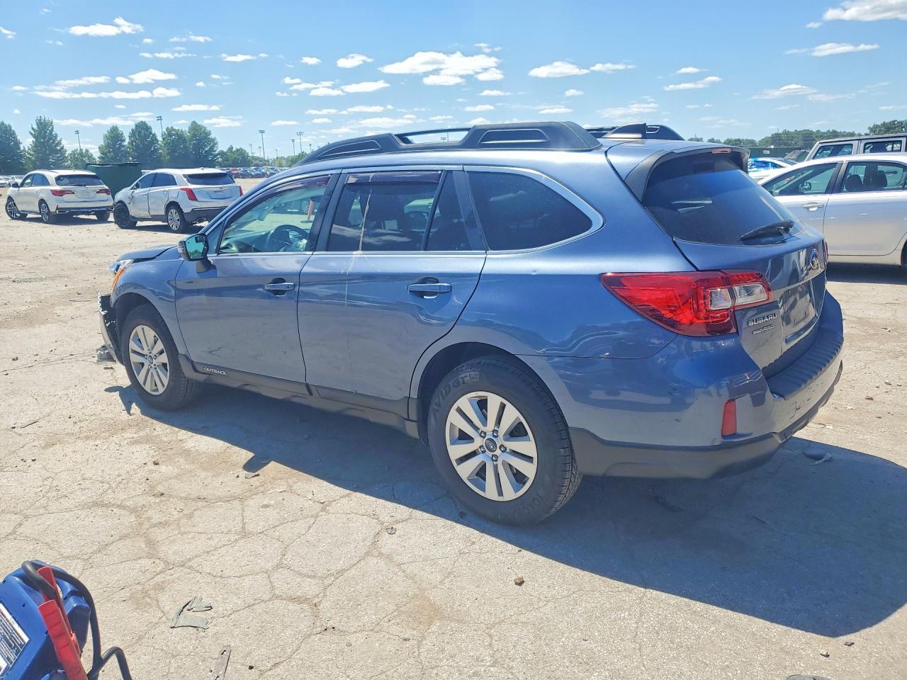 2017 Subaru Outback 2.5I Premium - Image 2