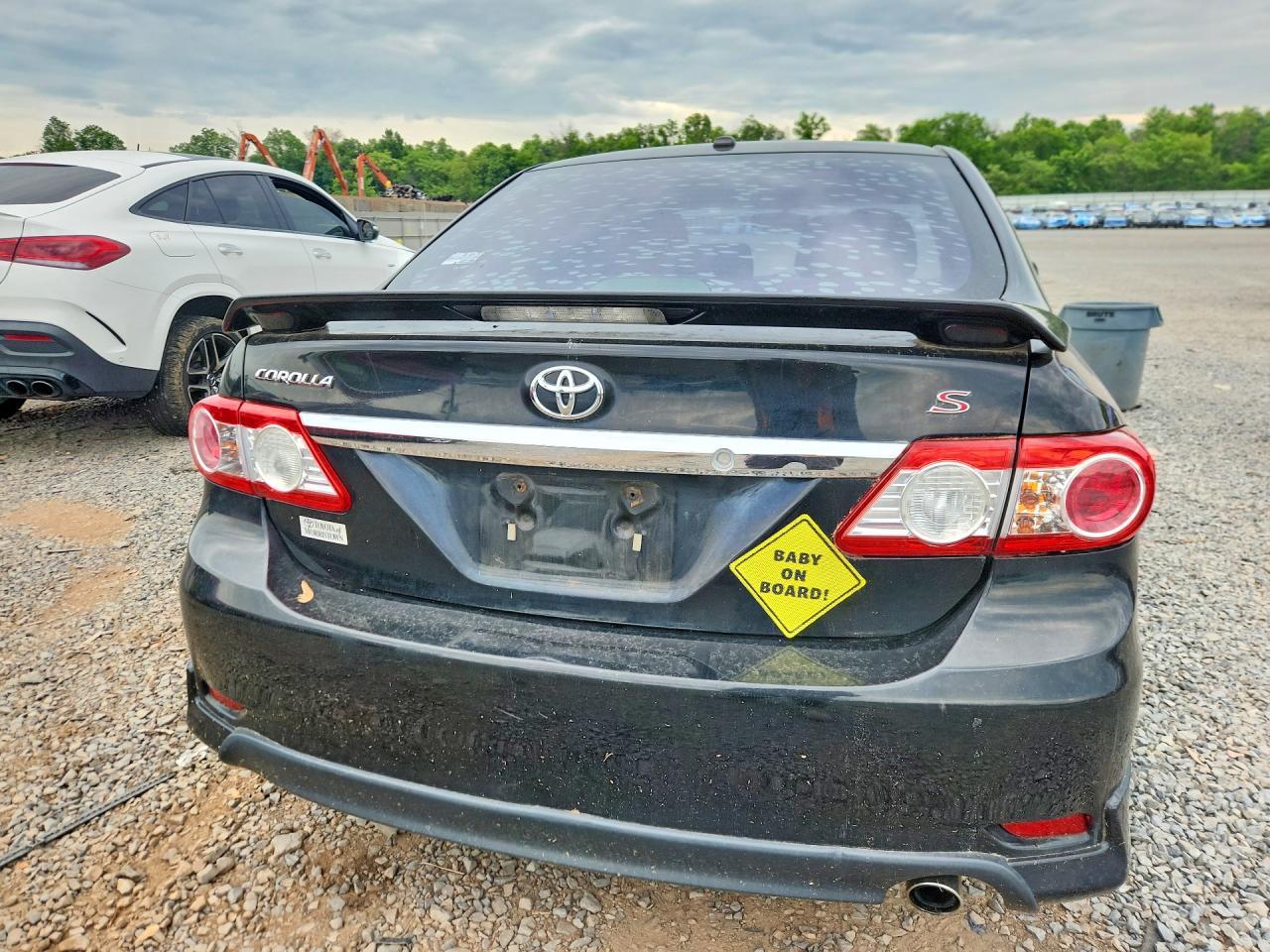 2011 Toyota Corolla S - Фото 6