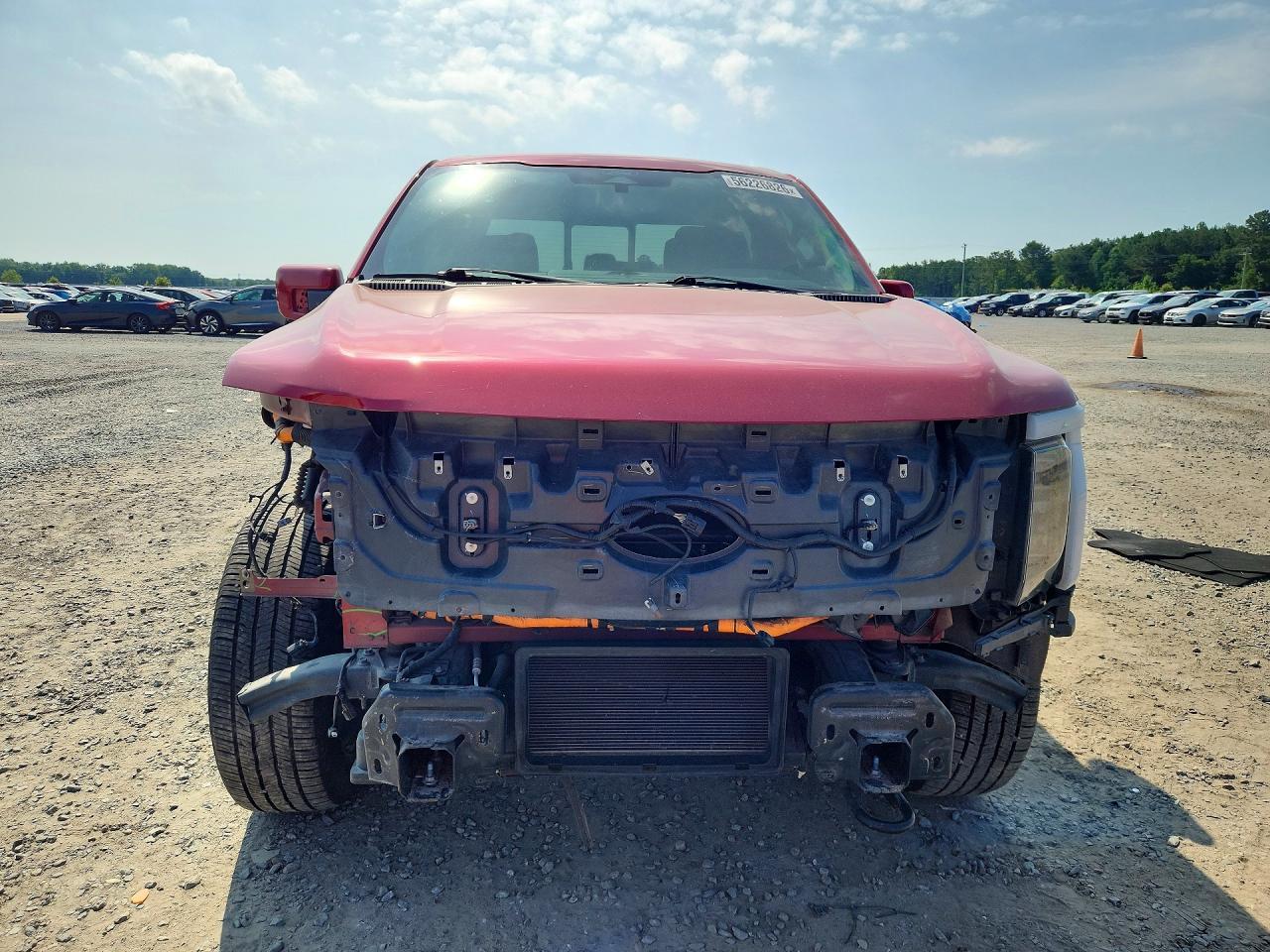 2022 Ford F150 Lightning Pro - Фото 5