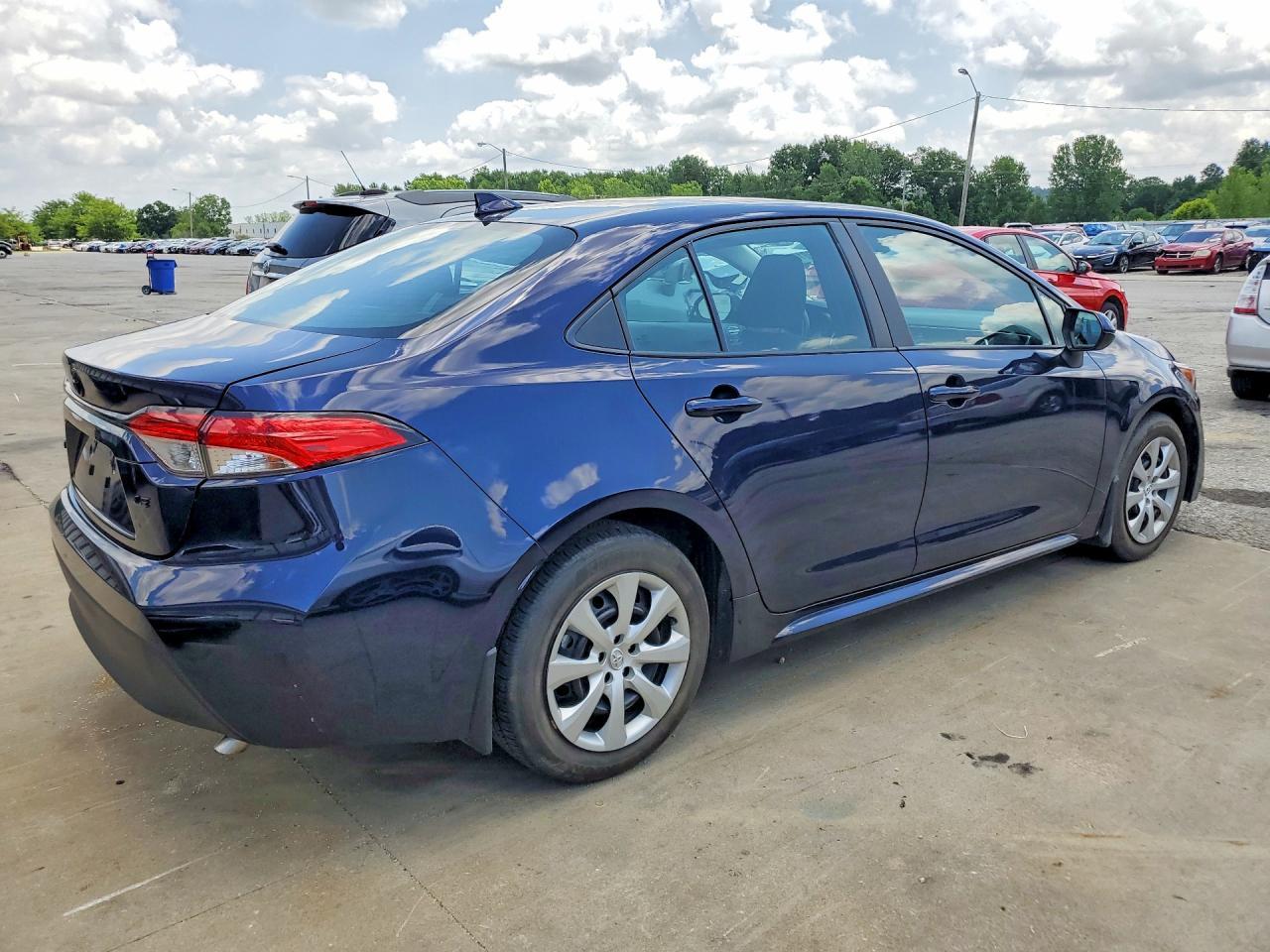 2024 Toyota Corolla Le - Фото 3
