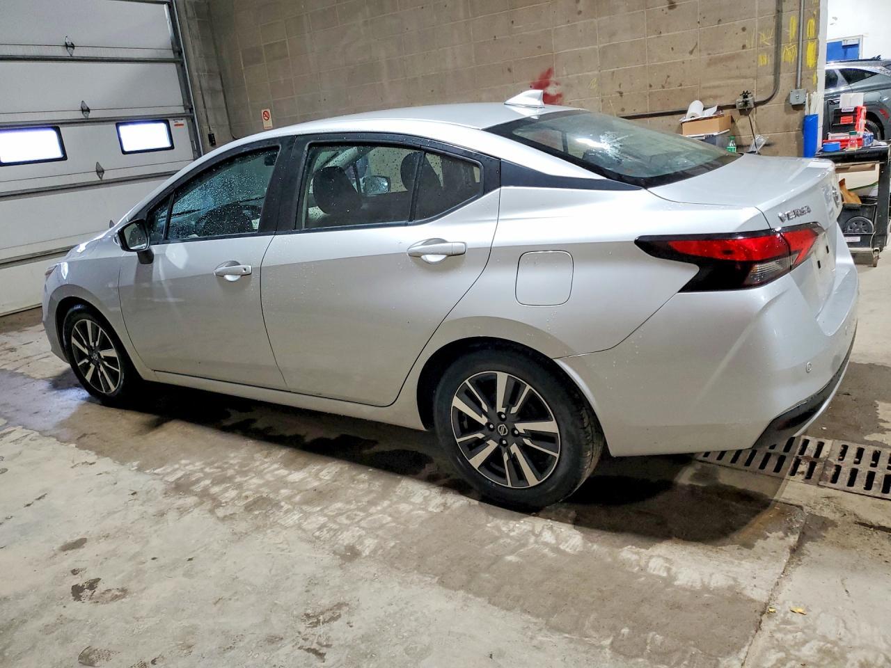 2021 Nissan Versa Sv - Image 2