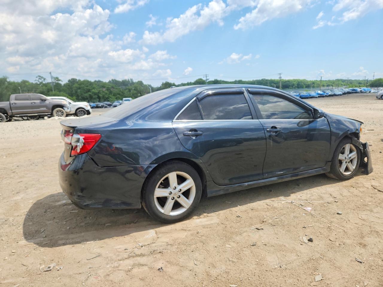 2013 Toyota Camry Se - Фото 3