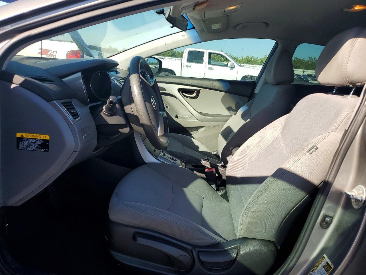 2012 Hyundai Elantra Gls - Фото 7