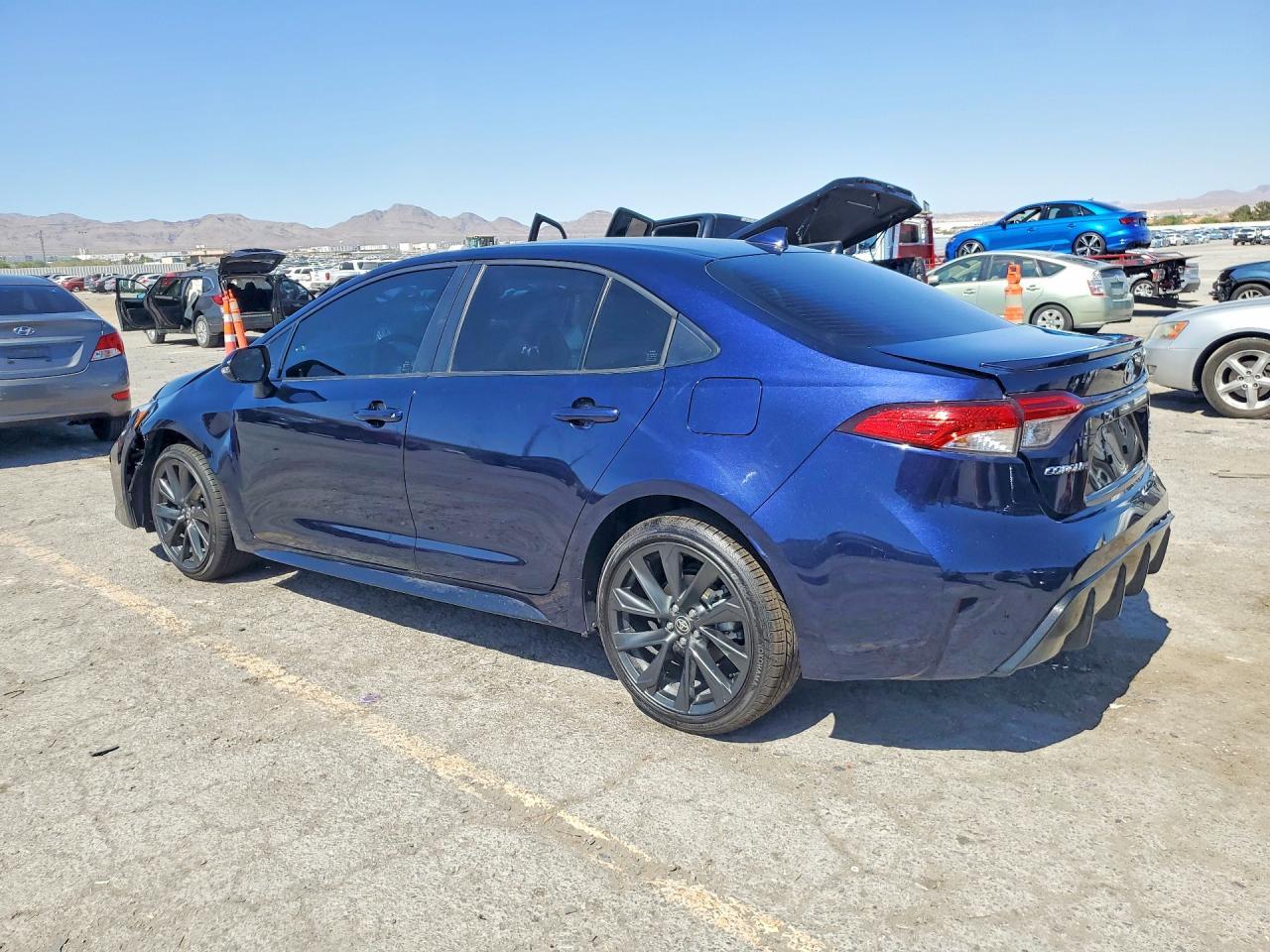 2026 Toyota Corolla Hybrid Se - Image 2