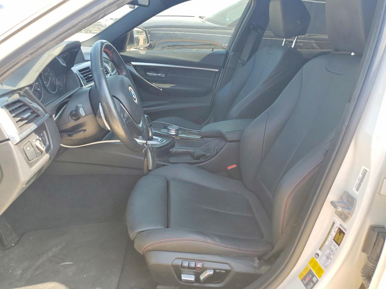 2017 BMW 328I 4Dr - Фото 7