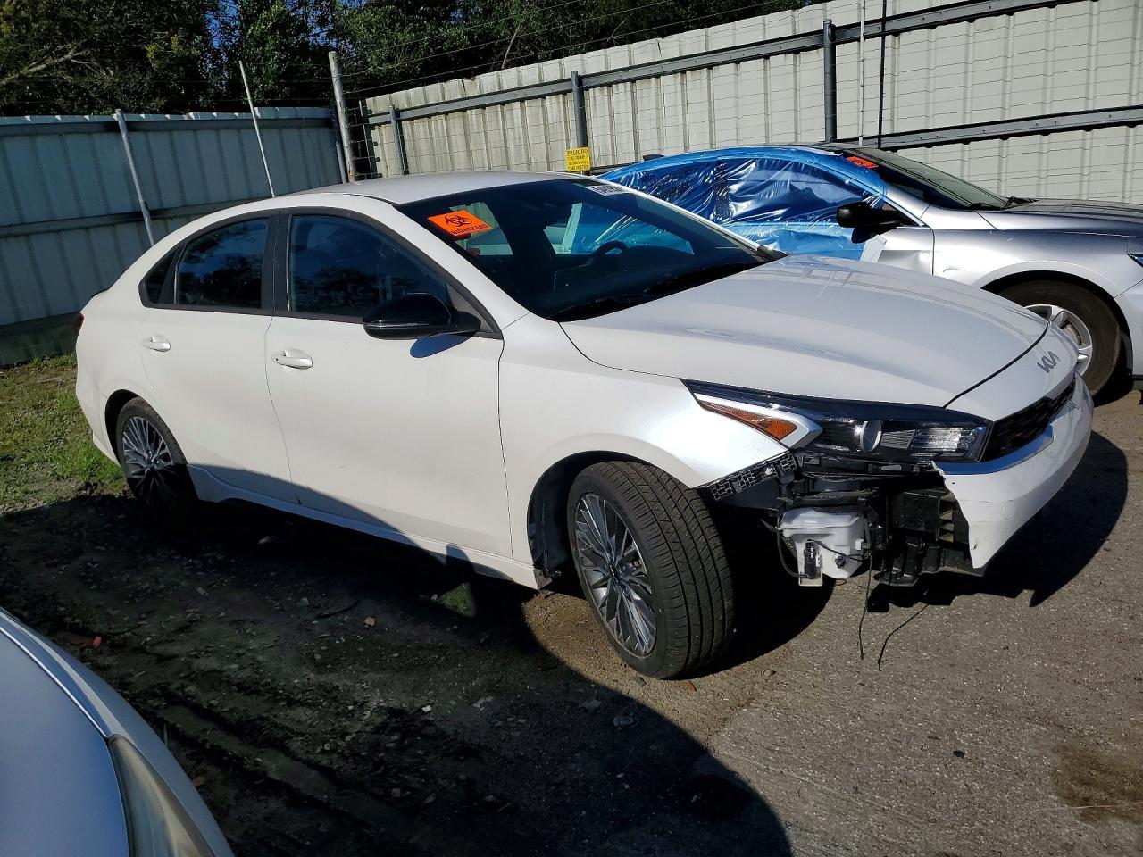 2023 Kia Forte Gt Line - Фото 4