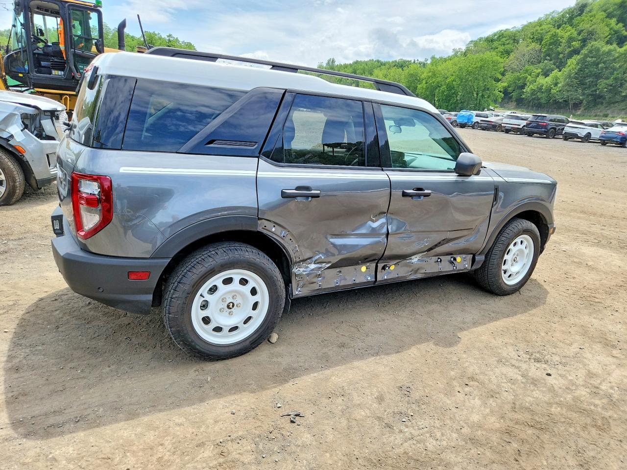 2024 Ford Bronco Sport Heritage - Image 3