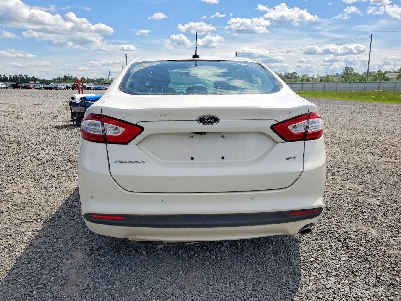 2015 Ford Fusion Se - Фото 6