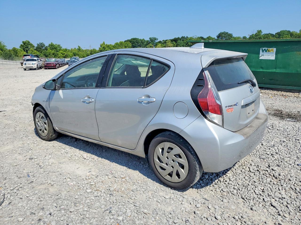 2016 Toyota Prius C - Фото 2