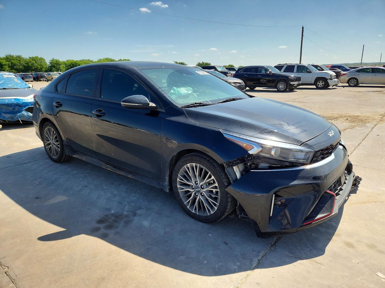 2024 Kia Forte Gt Line - Image 4