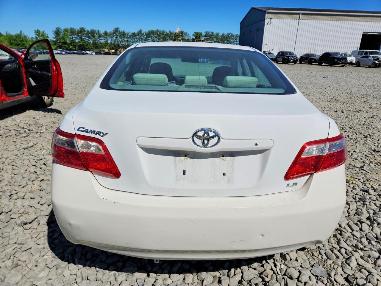 2009 Toyota Camry Le - Фото 6