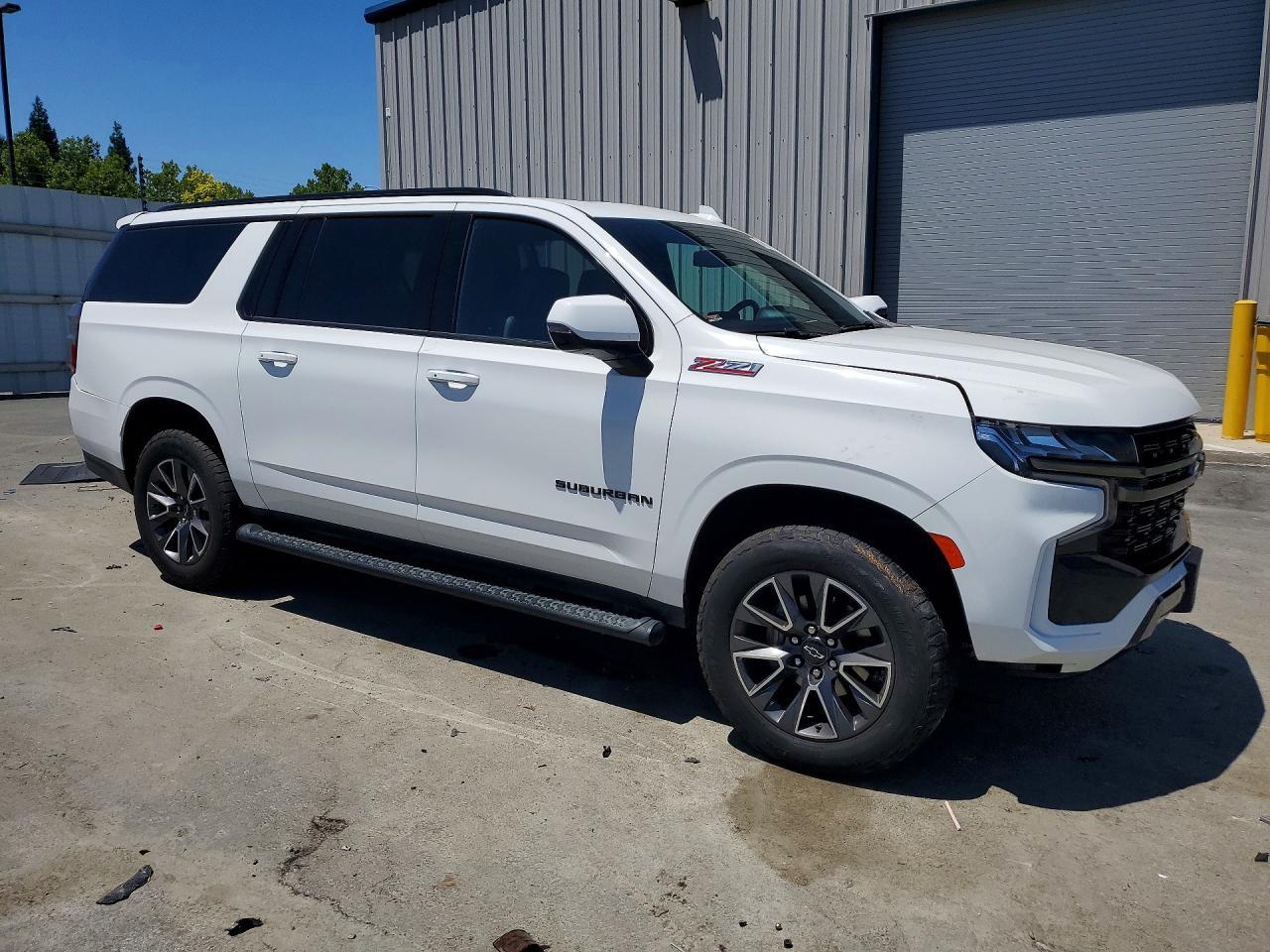 2021 Chevrolet Suburban K1500 Z71 - Фото 4