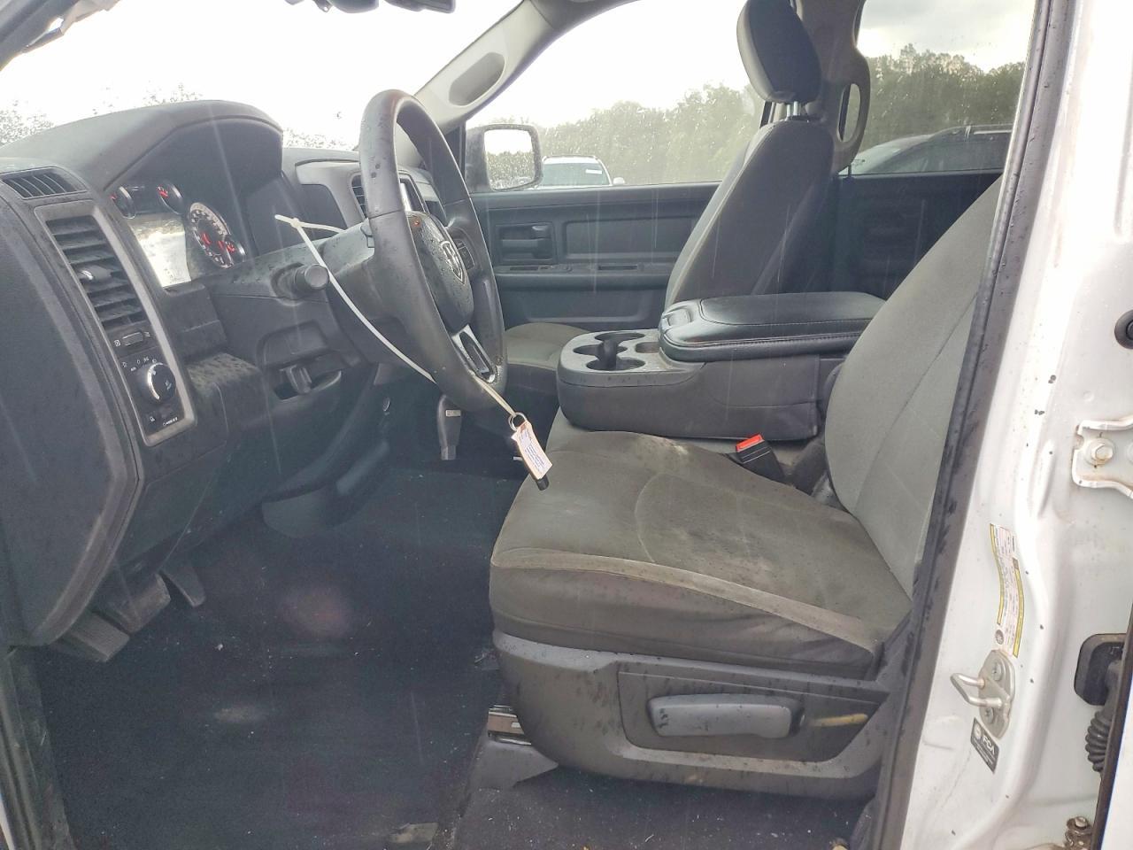 2023 Ram 1500 Classic Tradesman - Фото 7