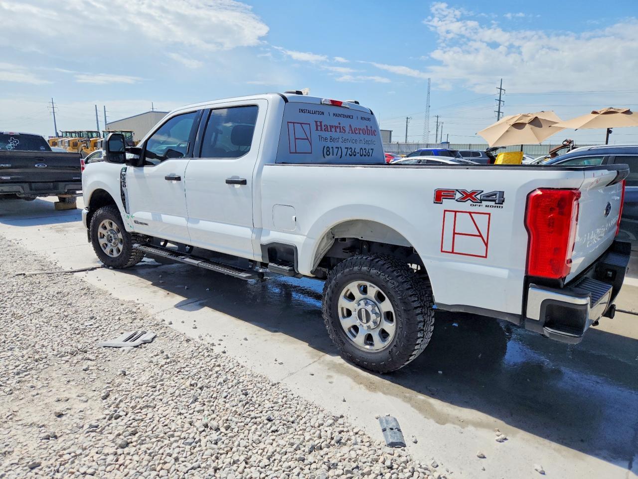 2024 Ford F250 Super Duty - Image 2
