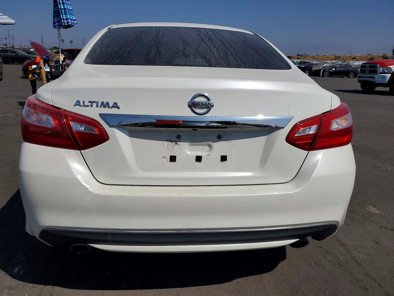 2016 Nissan Altima 2.5 S - Image 6