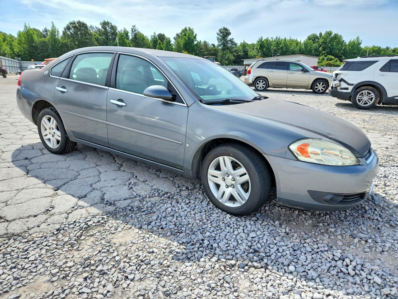 2007 Chevrolet Impala - Image 4