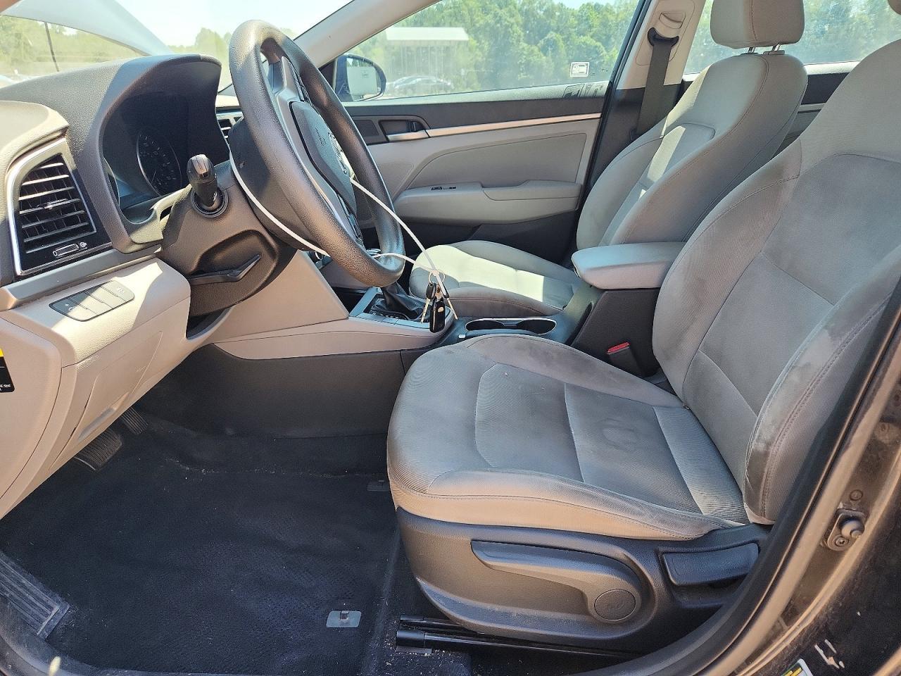 2017 Hyundai Elantra Se - Image 7