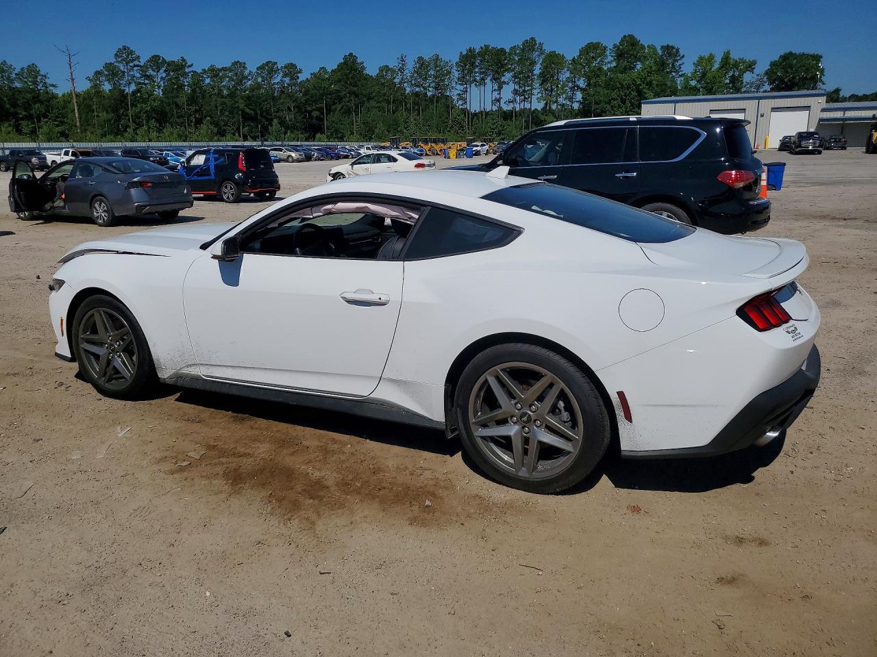 2024 Ford Mustang - Фото 2