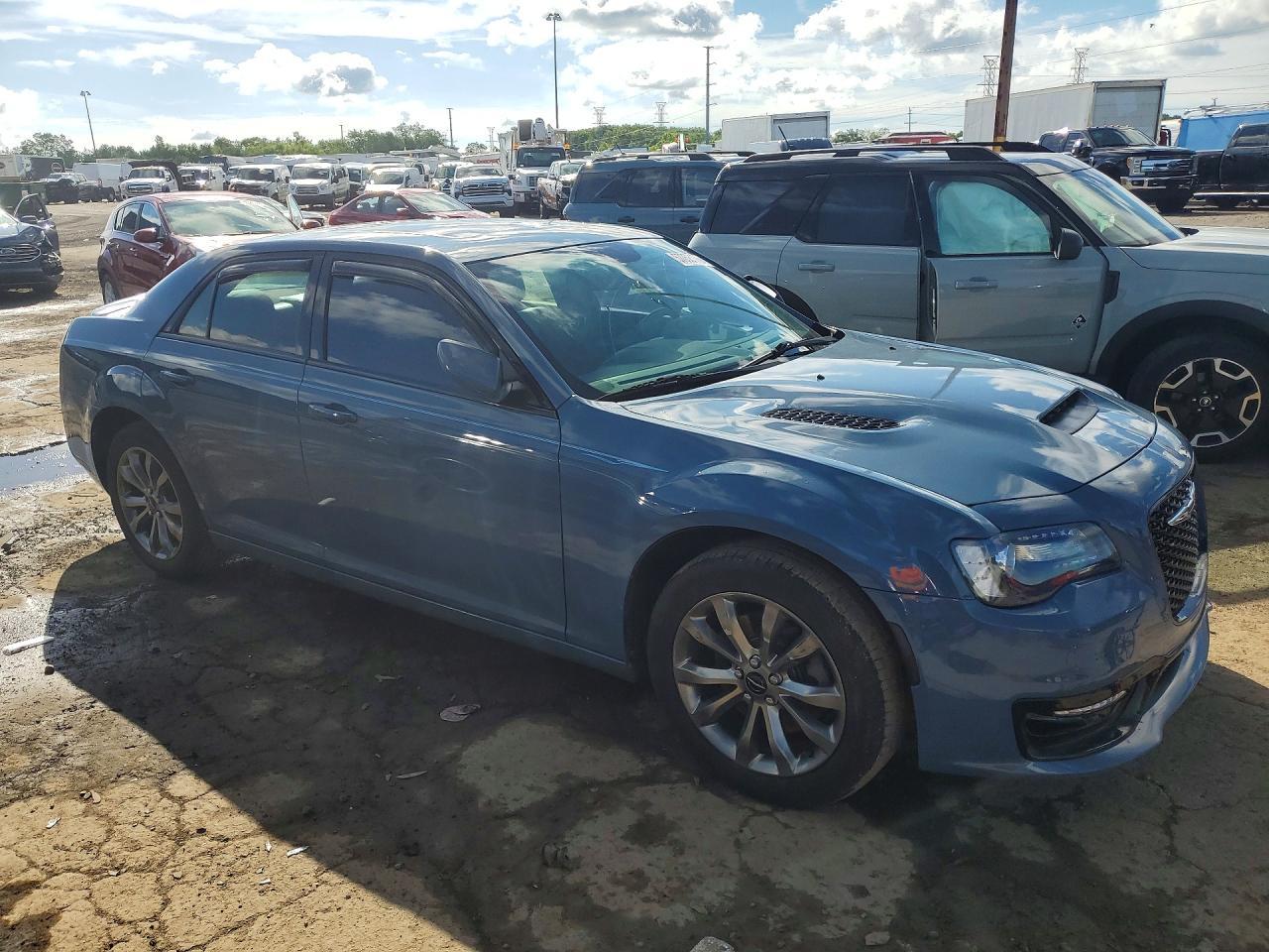 2014 Chrysler 300 S - Фото 4