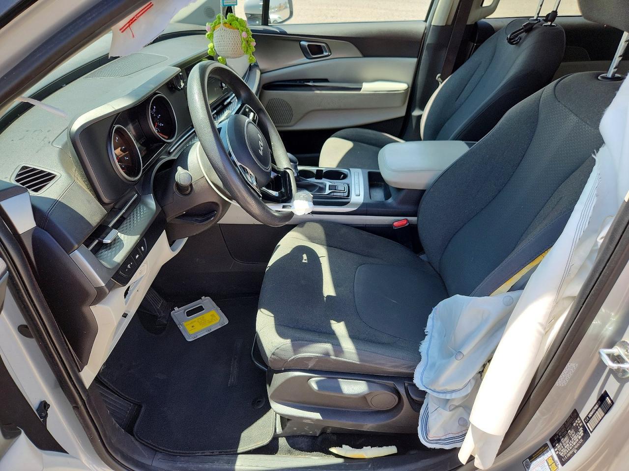 2022 Kia Carnival Lx - Фото 7