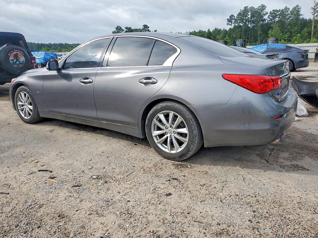 2017 Infiniti Q50 3.0T Premium - Image 2