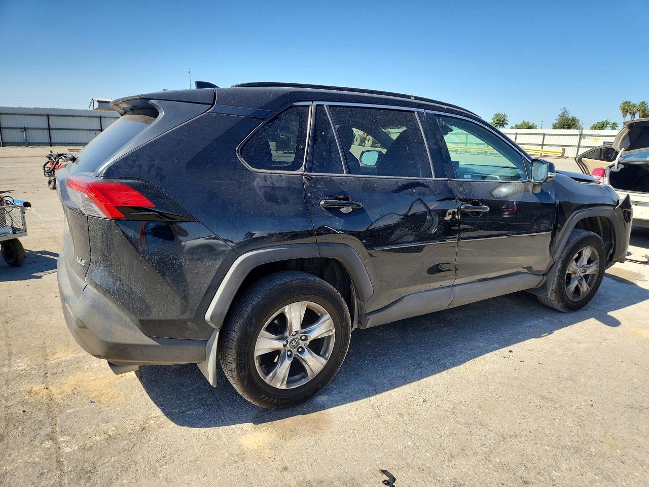 2021 Toyota Rav4 Xle - Фото 3