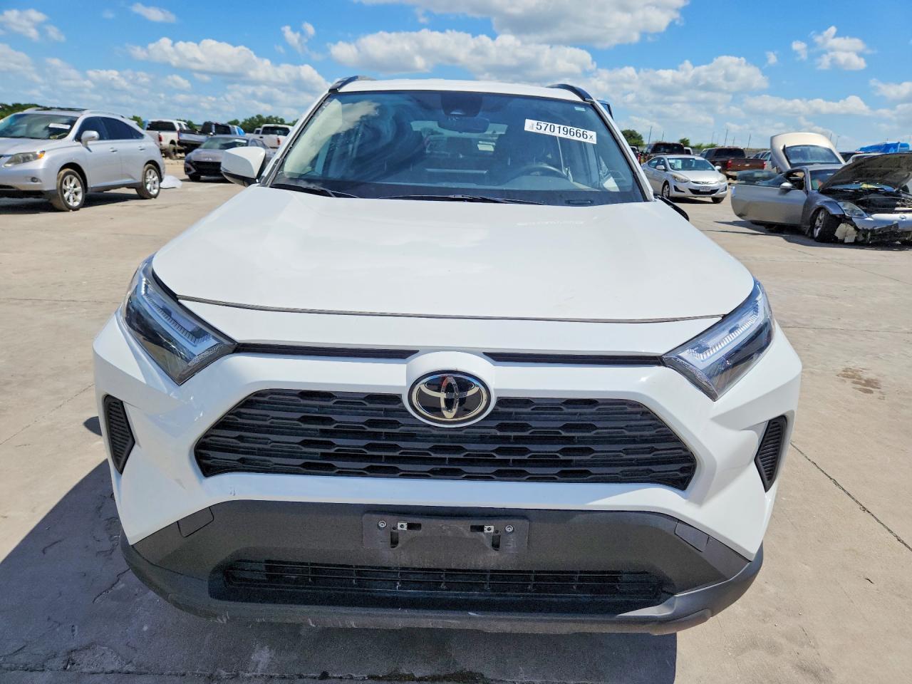 2024 Toyota Rav4 Xle - Фото 5