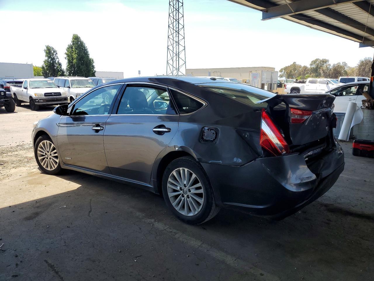 2015 Toyota Avalon Hybrid Xle Touring - Фото 2