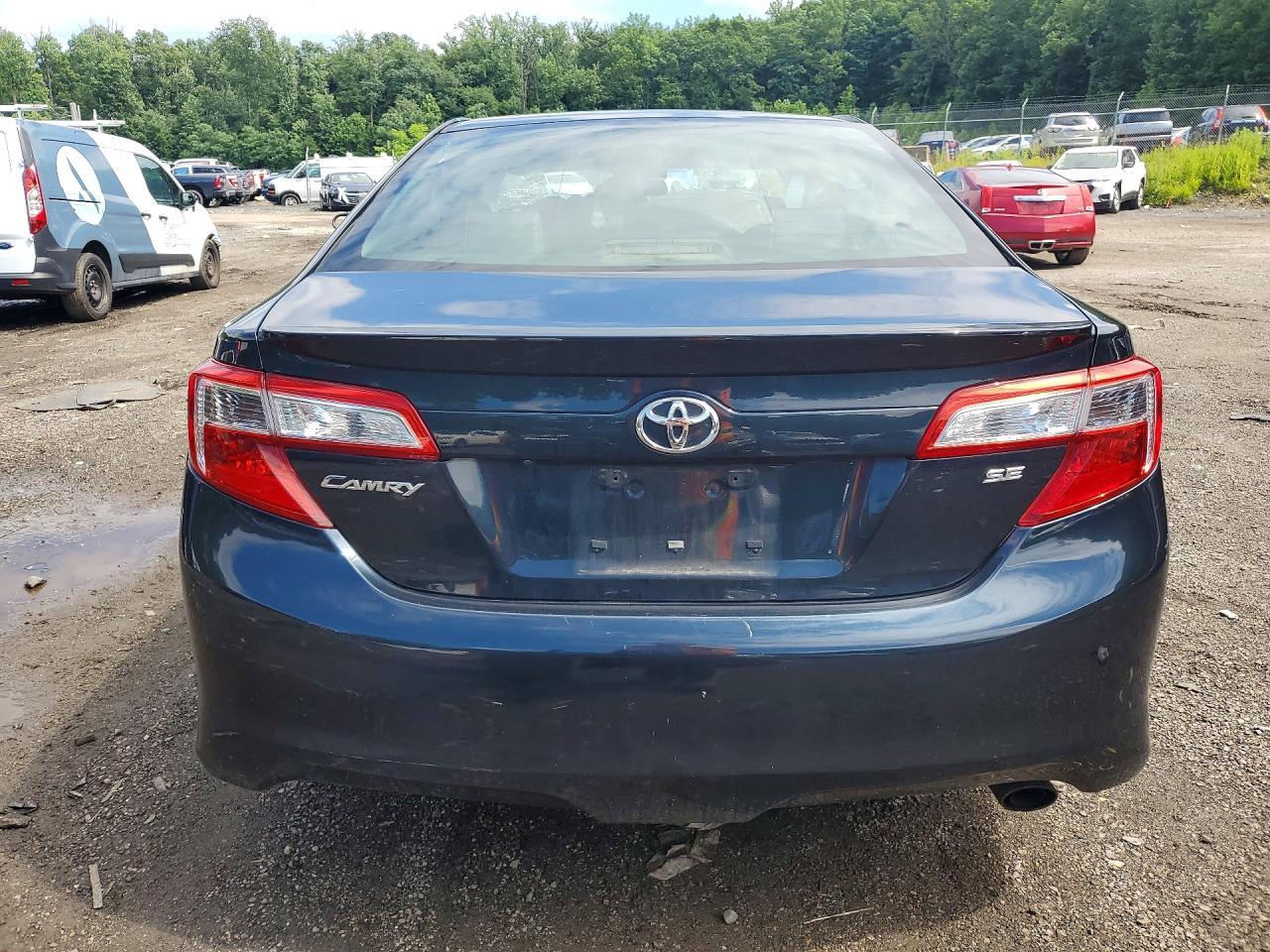 2014 Toyota Camry Se - Фото 6