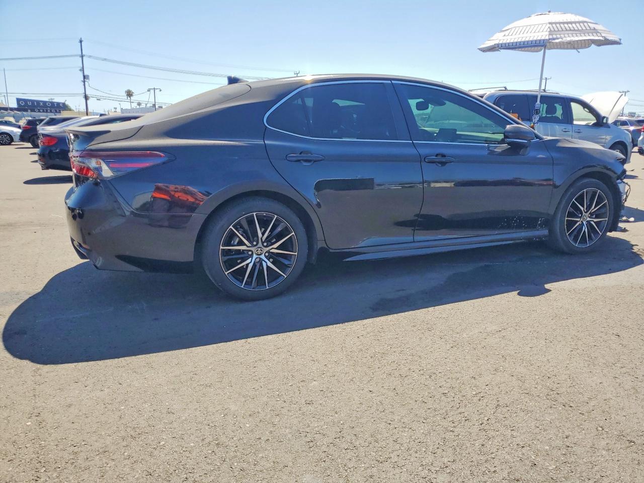 2023 Toyota Camry Hybrid Se - Фото 3