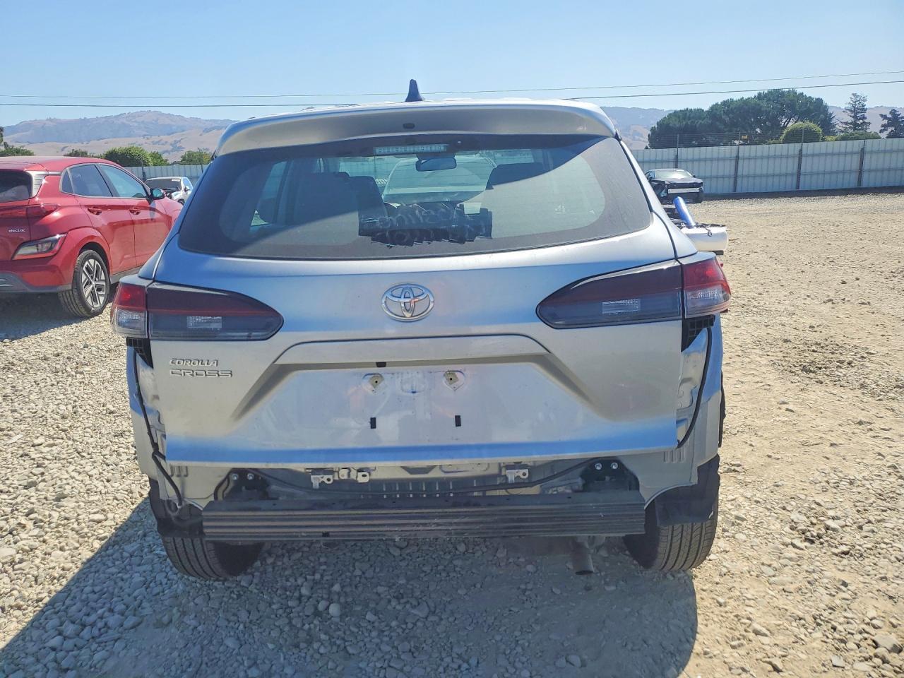 2026 Toyota Corolla Cross L - Image 6
