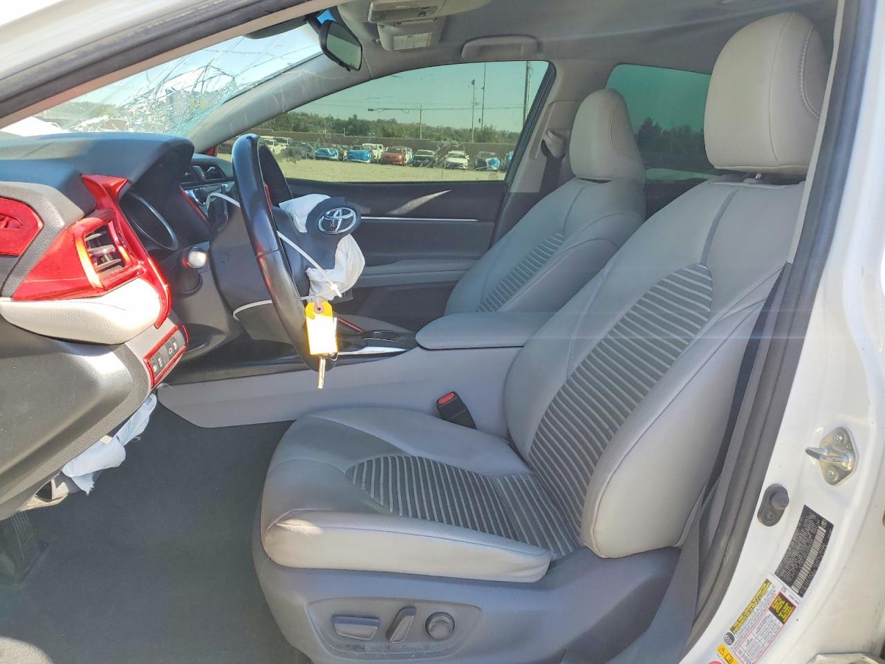 2018 Toyota Camry Se - Image 7
