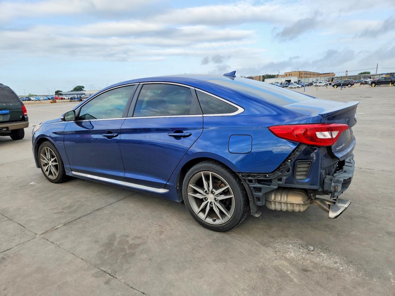 2017 Hyundai Sonata Sport 2.0T - Фото 2