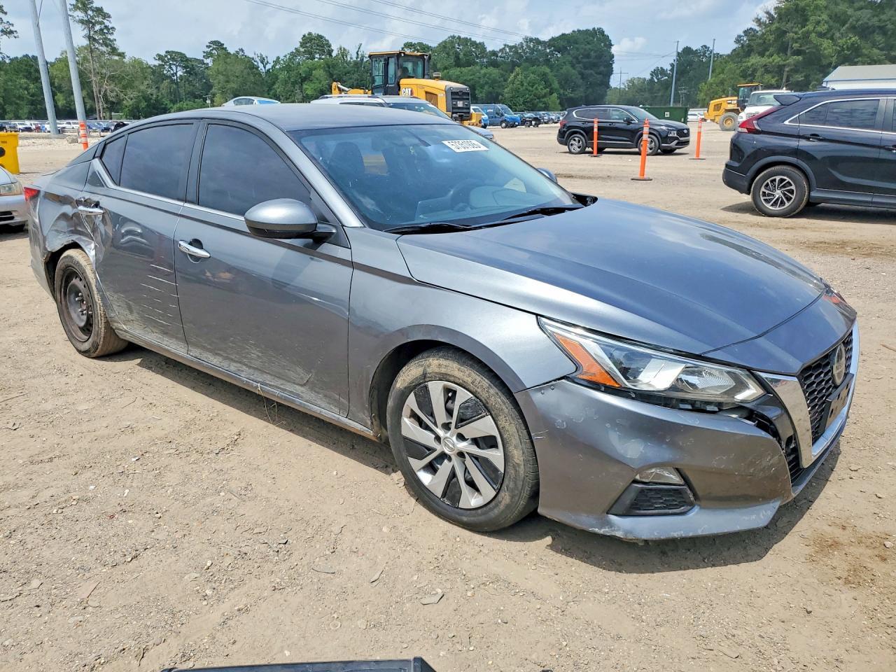 2020 Nissan Altima S - Image 4