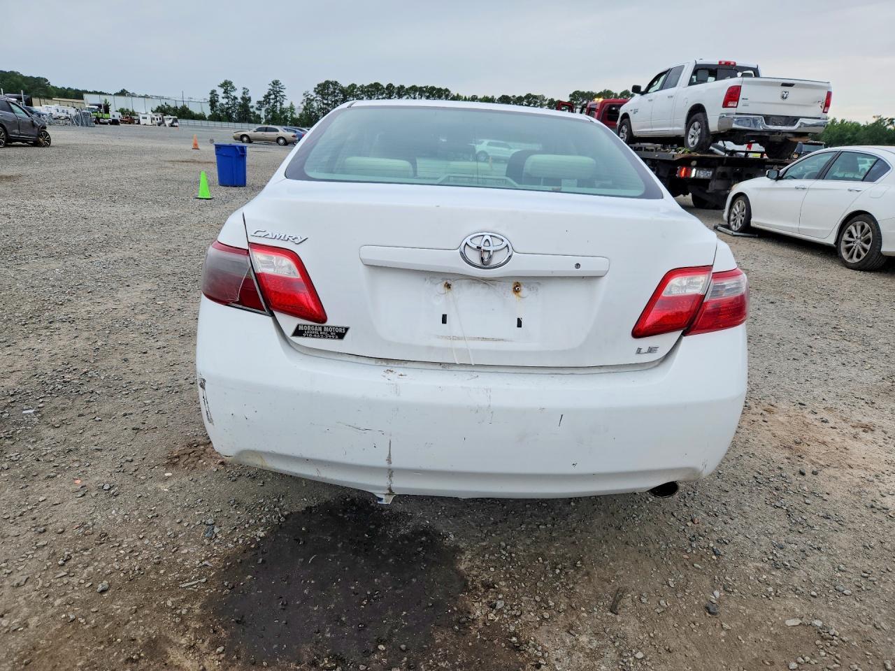 2009 Toyota Camry Le - Image 6