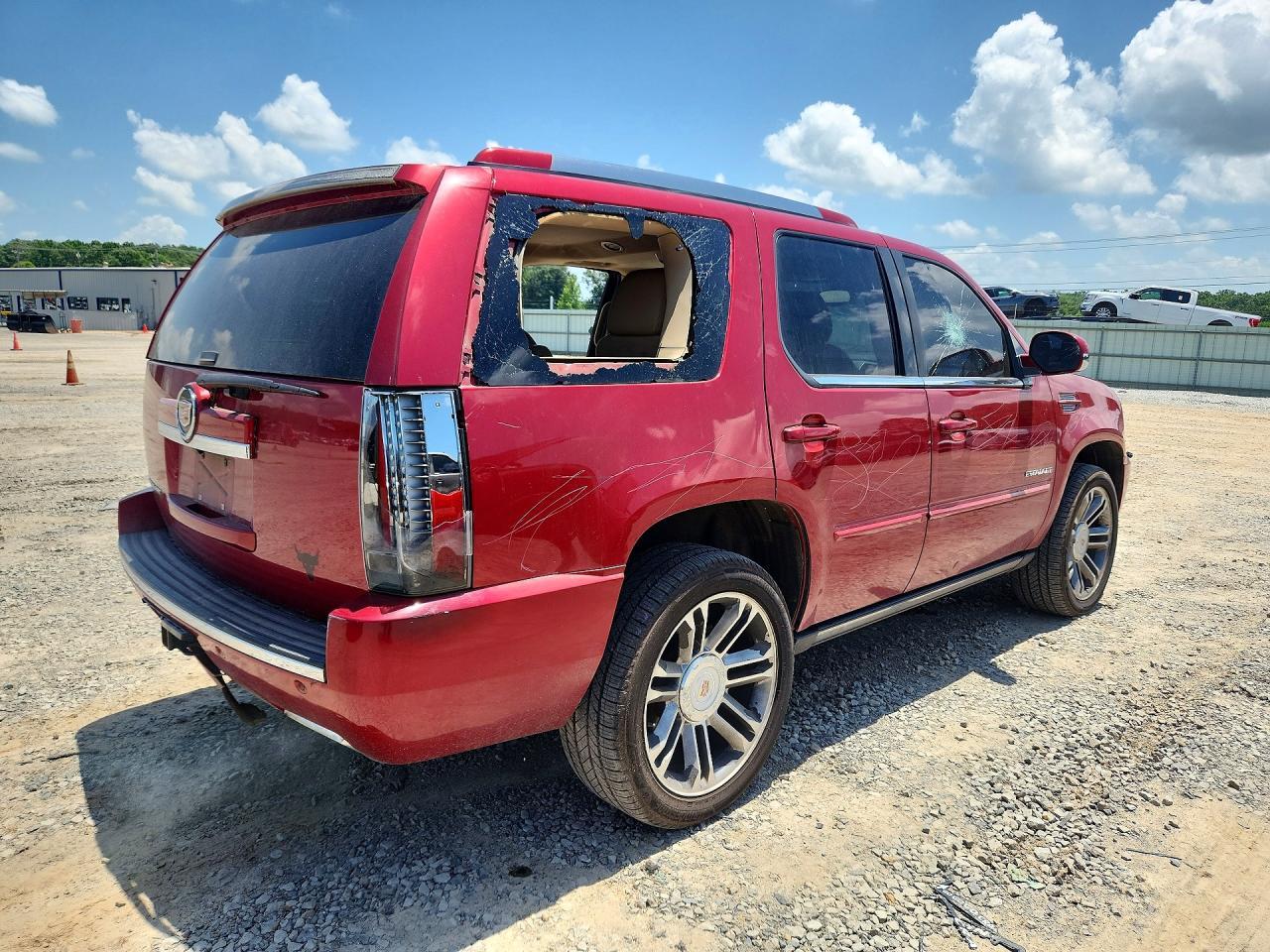 2013 Cadillac Escalade Premium - Фото 3
