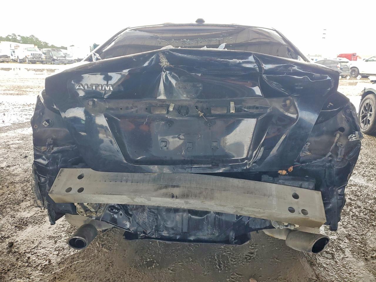 2015 Nissan Altima 2.5 S - Image 6