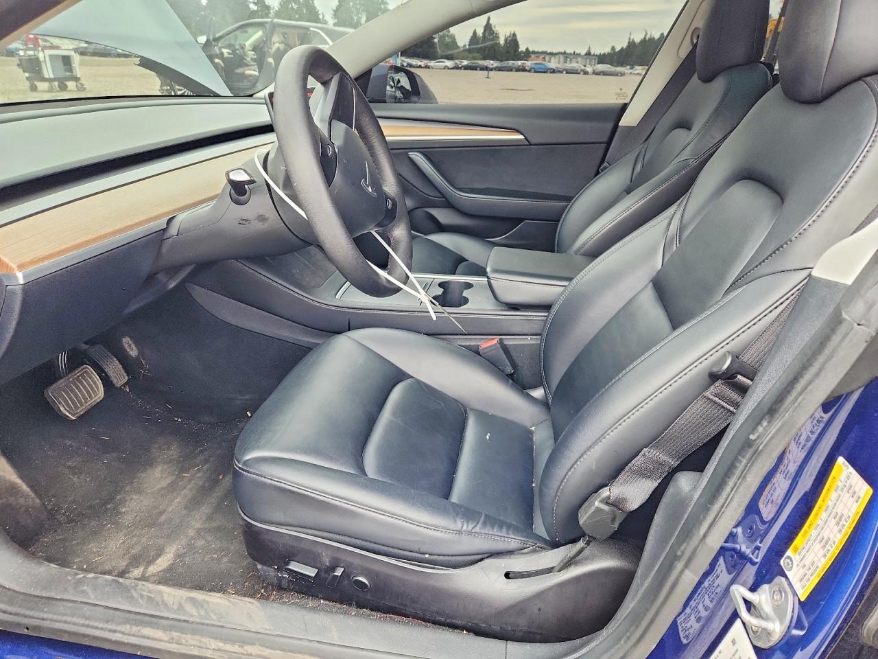2022 Tesla Model 3 - Фото 7