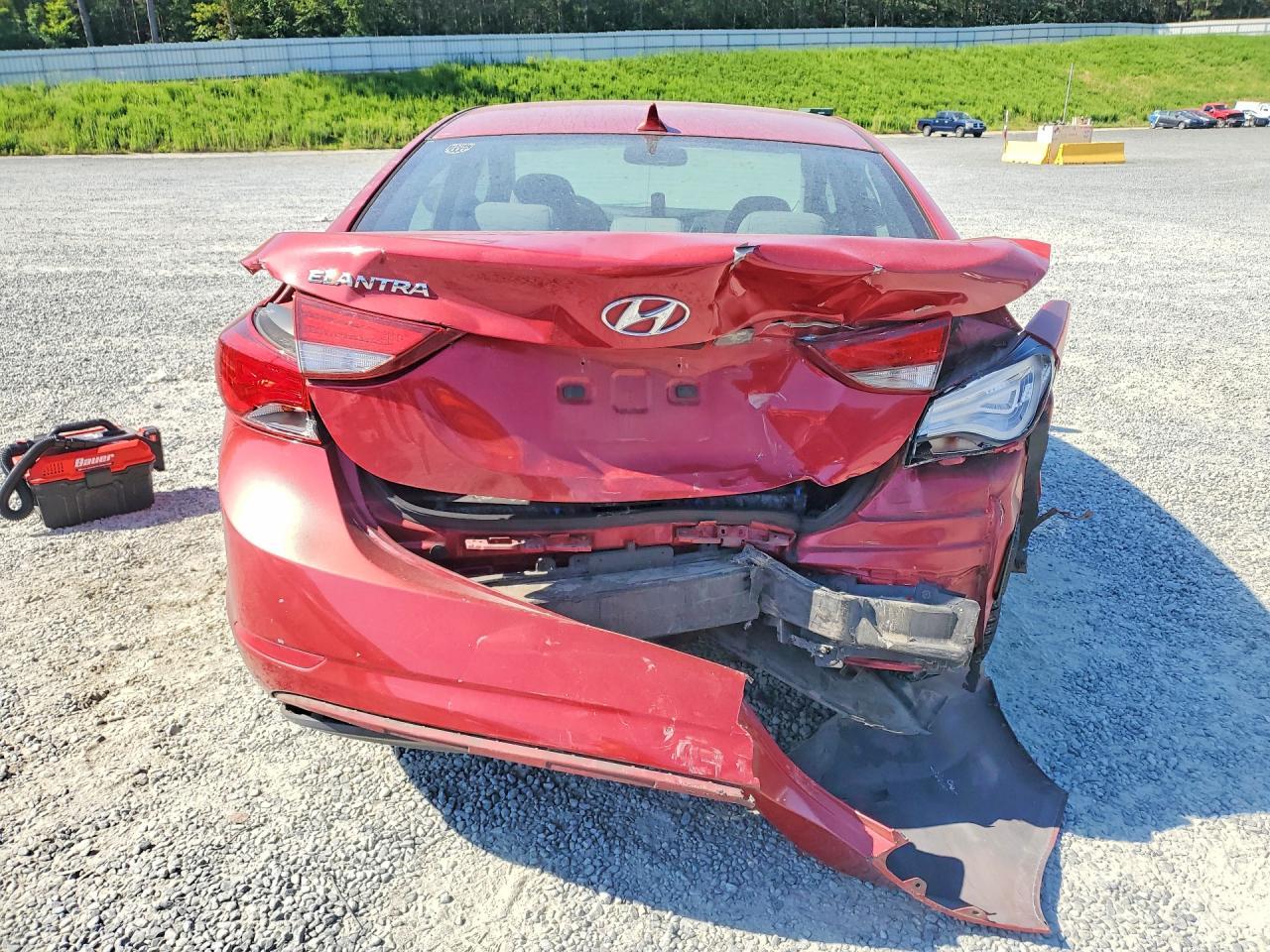 2015 Hyundai Elantra Se - Image 6