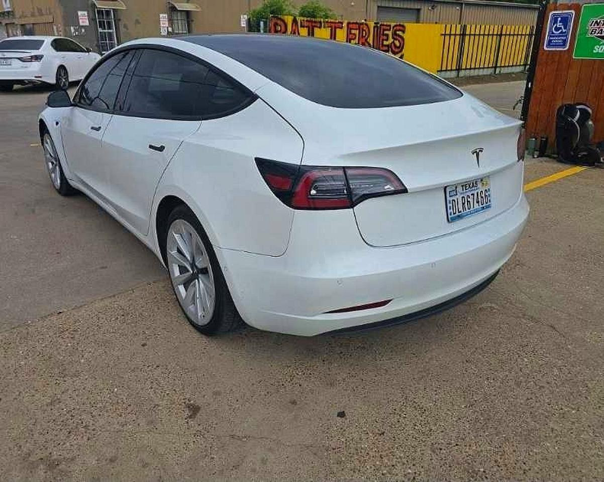 2021 Tesla Model 3 - Фото 3