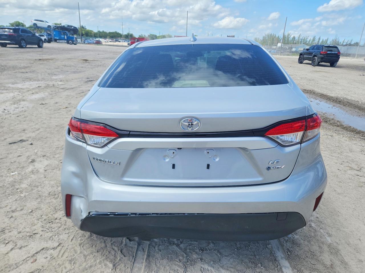 2026 Toyota Corolla Hybrid Le - Image 6