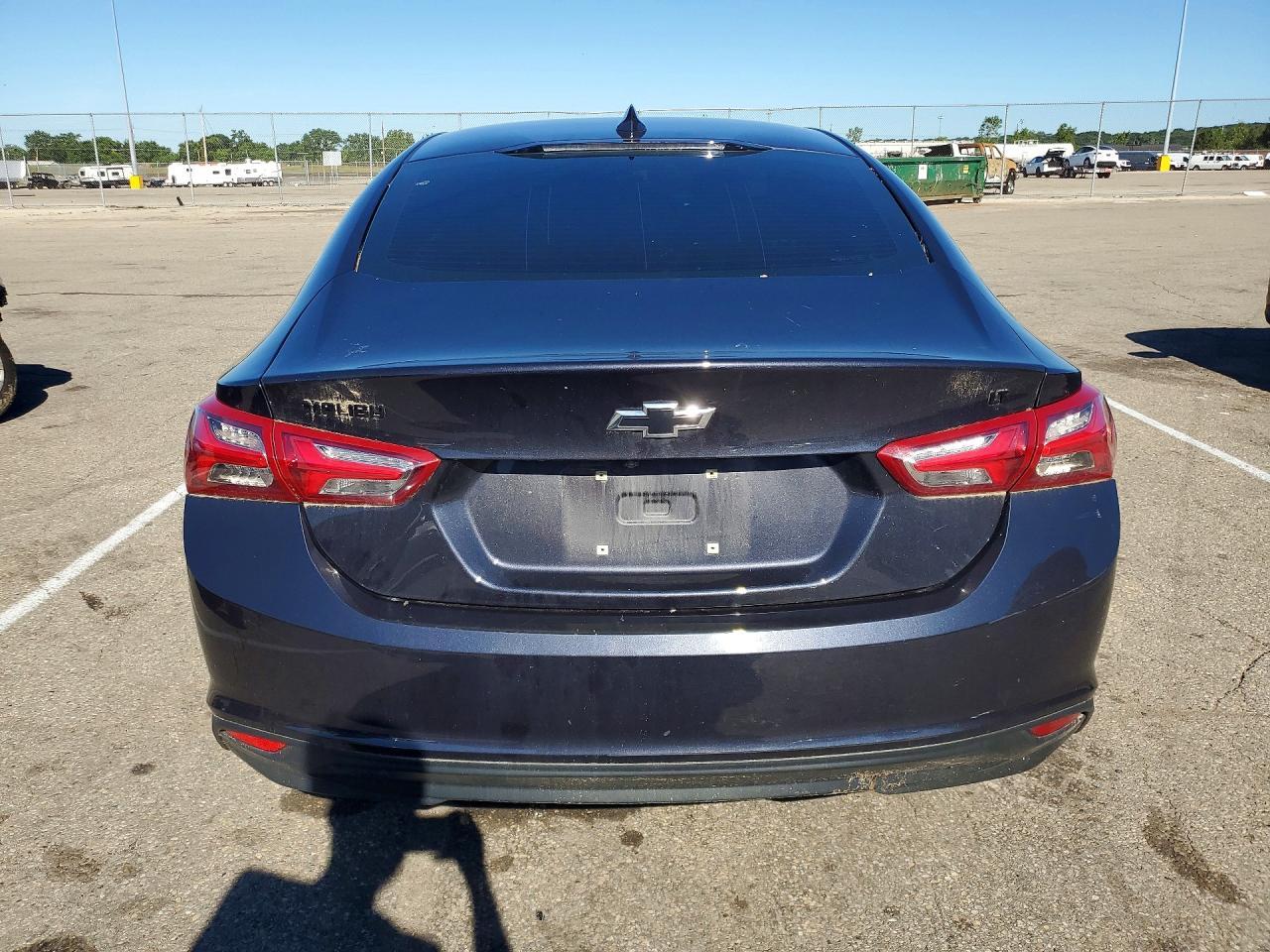 2022 Chevrolet Malibu Lt - Фото 6