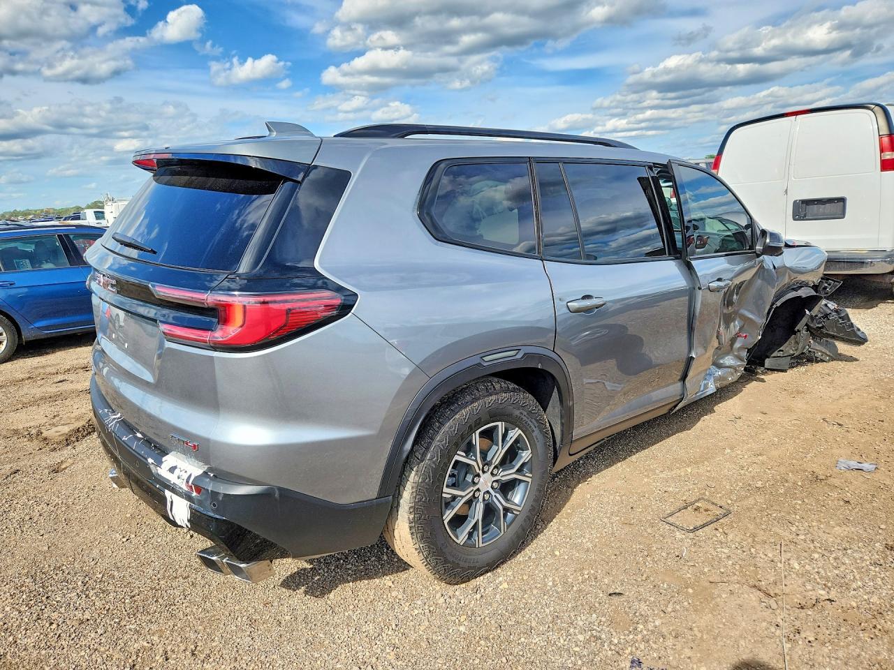 2025 GMC Acadia At4 - Image 3