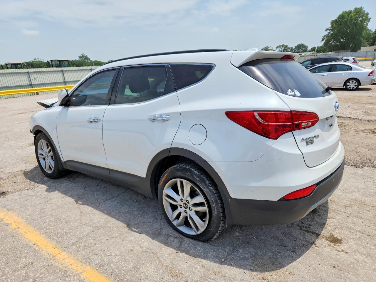 2015 Hyundai Santa Fe Sport 2.0T - Image 2
