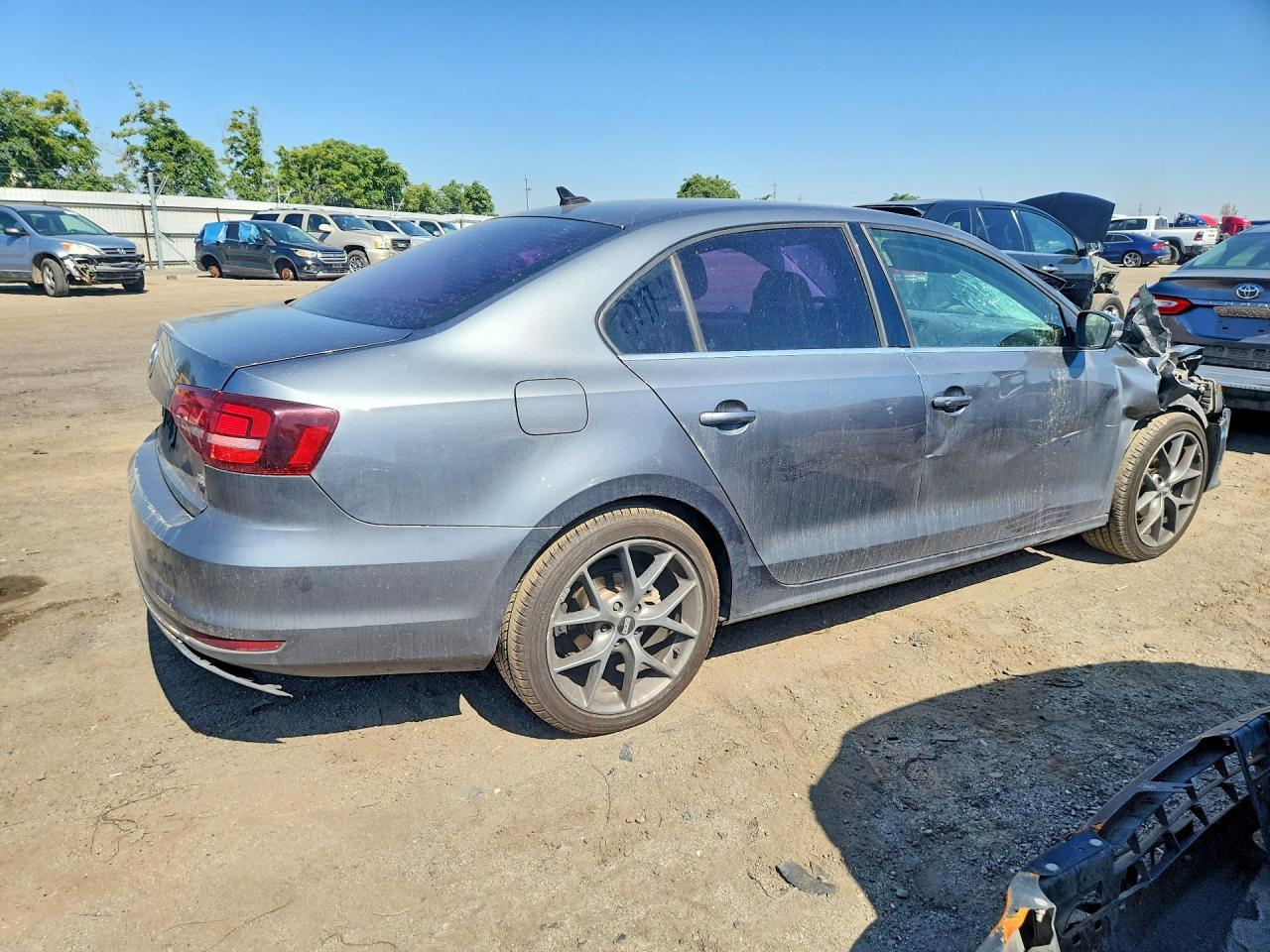 2017 Volkswagen Jetta Se - Фото 3