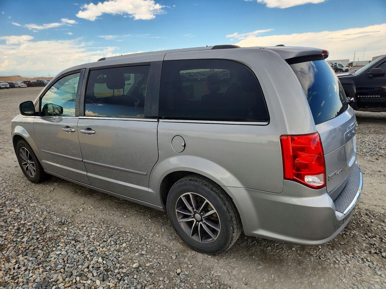 2017 Dodge Grand Caravan Sxt - Фото 2