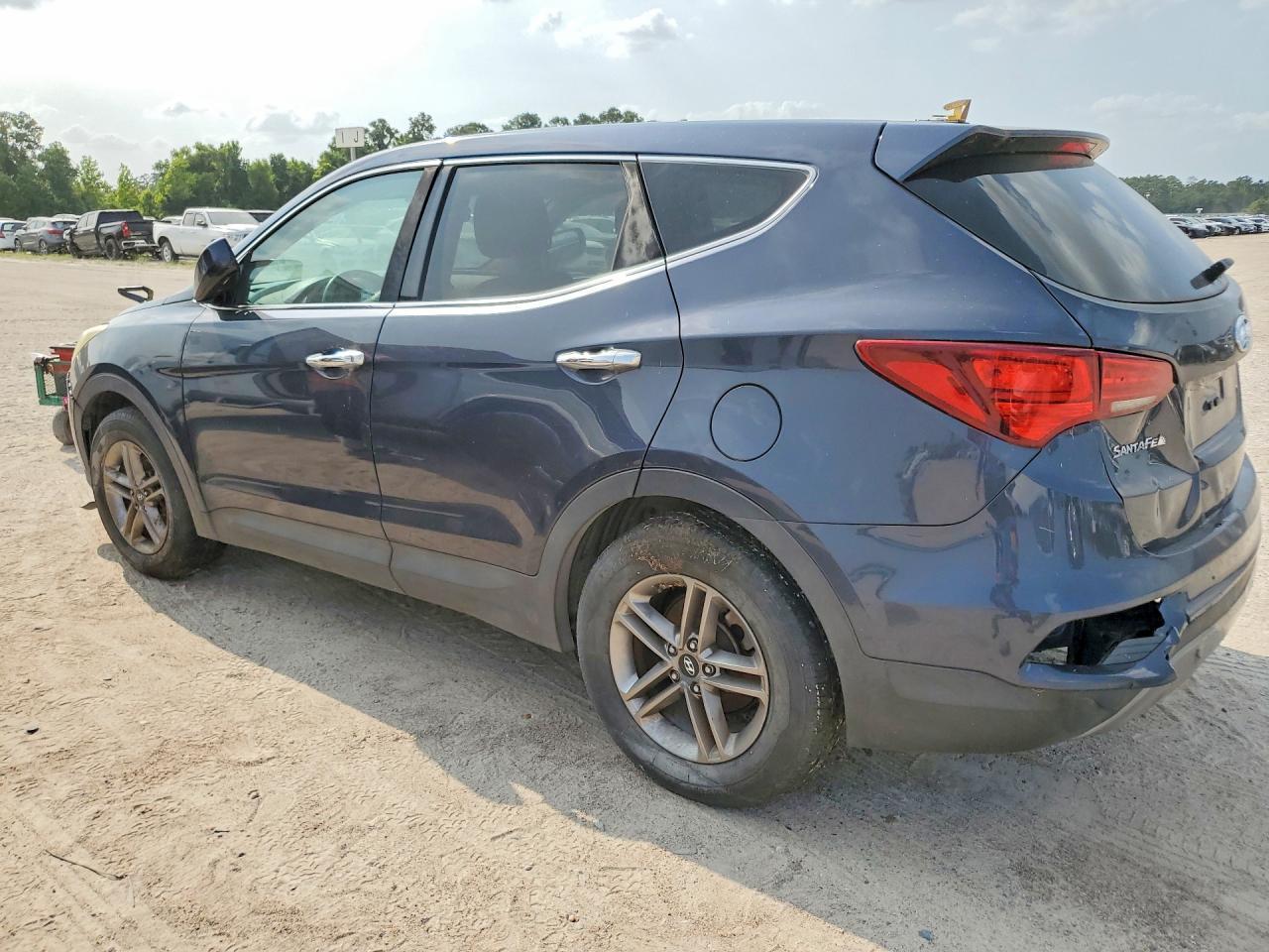 2017 Hyundai Santa Fe Sport 2.4L - Image 2