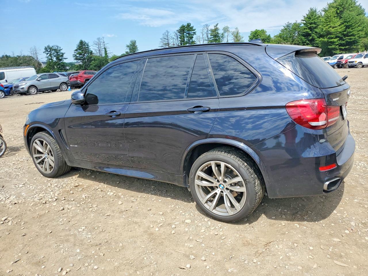 2016 BMW X5 xDrive35I - Фото 2