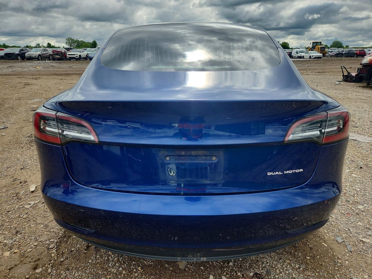 2020 Tesla Model 3 - Фото 6
